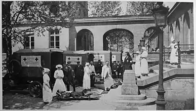 La Croix-Rouge à Auteuil.