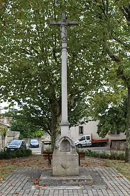 Croix de Saint-Julien-de-Sennecey