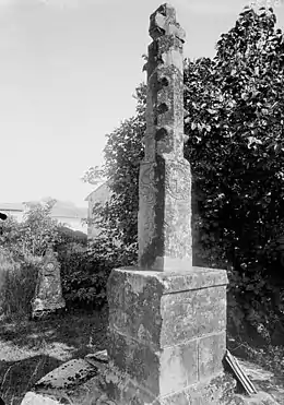 Croix de cimetière de Saint-Dizant-du-Bois