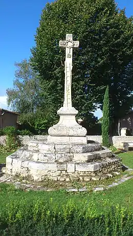 Croix de cimetière de la Lande-de-Fronsac