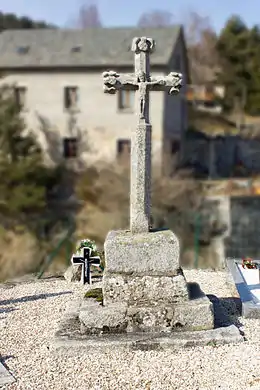 Croix de cimetière de Saint-Juéry