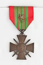 Croix de guerre 1939-1945 avec étoile d'argent