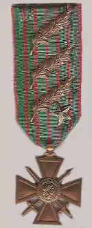 Croix de Guerre 14-18 avec trois palmes et une étoile d'argent