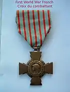 Médaille de lacroix du combattant.