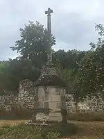 Croix monumentale de Pernant