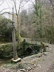 Croix commémorant le martyre de Ragnebert