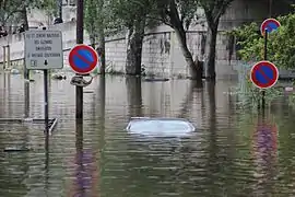 Véhicule submergé, le 4 juin.