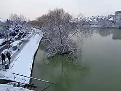 Crue de la Marne sous la neige à Bry-sur-Marne en février 2018.