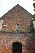 La façade de l'église.