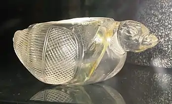 Reliquaire en forme d'oie (hamsa), en cristal, vers 100 EC.