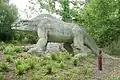 Sculpture d'un Megalosaurus par Waterhouse Hawkins montrant l'image qu'on s'en faisait en 1853.