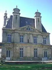 Façade nord-est.