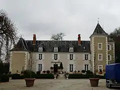 Le castel de Puy-ol-Faure.