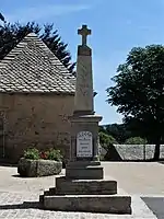 Le monument aux morts.