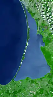 Cordon littoral, lagune et marais de l'isthme de Courlande, en Lituanie et Russie