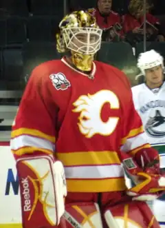 Description de l'image Curtis McElhinney.png.