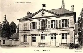 La mairie.