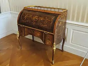 Bureau à cylindres de David Roentgen vers 1775.