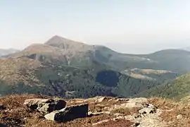 Vue de la partie septentrionale de la Tchornohora avec le mont Hoverla.