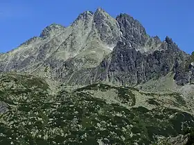 Vue de gauche à droite du Ťažký štít, du Vysoká et du Dračí štít.