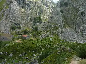 Début du sentier de Bulnes à Poncebos près du Pont de Jaya