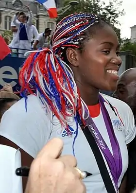 Isabelle Yacoubou avec une médaille