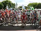 Départ de la première étape du Tour du Limousin 2011, avenue de la Libération à Limoges.