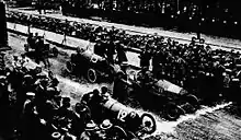Départ de la Coupe des Voiturettes 1920 au Mans (n°11 Marcel Violet sur Major; 1re coupe d'après-guerre et 1re au Mans).