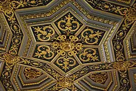 Détail du plafond à caissons de la Renaissance de la Cour d'Assises.