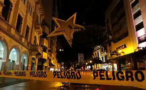 Chute de luminaire sur l'avenue du 9 octobre à Guayaquil.