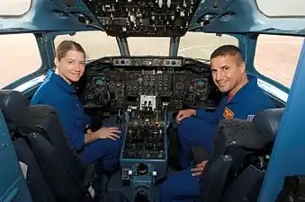 Aux commandes d'un DC-9 au cours d'un entrainement avant la mission STS-120 (2007)