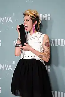 Description de l'image DEV at 2011 MMVA.jpg.