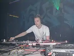 DJ Fresh lors d'une rave à Springfield, dans le Massachusetts, en 2003.