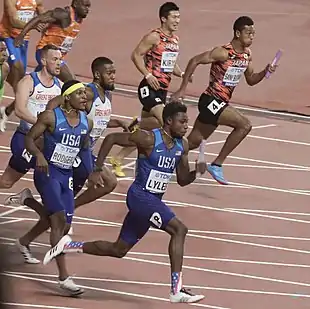 Description de l'image DOH80519 4x100m men final lyles (48910954971).jpg.