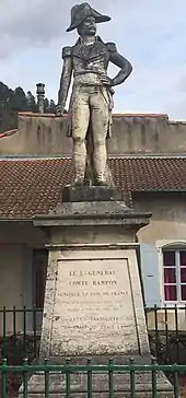 Statue du général Antoine-Guillaume Rampon