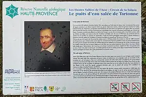 Panneau explicatif à proximité du monument