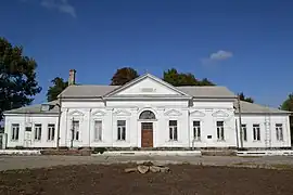 la gare de Thorez, classée,