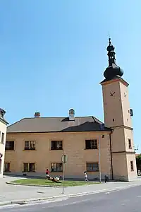 L'hôtel de ville.