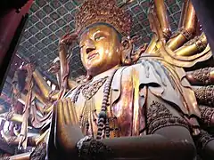 Grande statue en bois du Bodhisattva du Temple de Puning