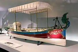 Bateau à moteur Marie de Daimler au musée Mercedes-Benz de Stuttgart.