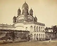 Photographie du temple de Ramnath à partir des vues de Calcutta et de Barrackpore, prise par Samuel Bourne.