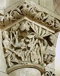 Un chapiteau de la croisée du transept : La chasse