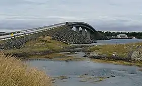 Pont entre Lamøya et Rossvolløya