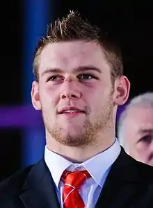 Description de l'image Dan Lydiate at Wales Grand Slam Celebration, 19 March 2012.jpg.