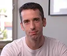 Portrait de Dan Savage.