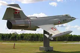 F-104 Starfighter à l'entrée de la base aérienne d'Aalborg