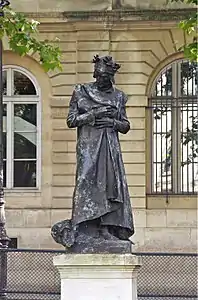 Monument à Dante (1882) dans le square Michel-Foucault à Paris, .