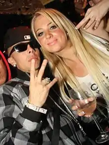 Description de l'image Dappy and Tulisa Contostavlos at Tup Tup Palace.jpg.