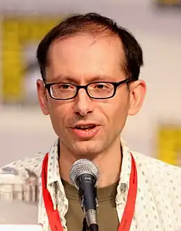 Photo de David X. Cohen devant un micro lors du Comic Con 2010