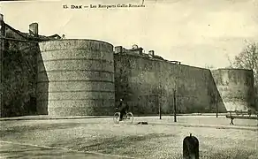 Place des Salines, vue du sud-est.